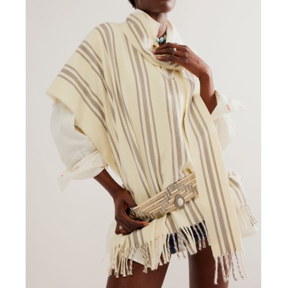 FREE PEOPLE Mountain Top Cream/Gray Stripe Fringe Poncho/Cape